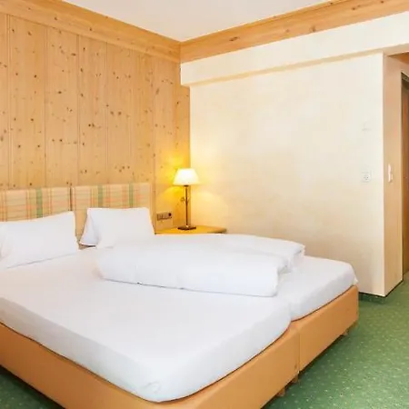 ホテル Tyrol Am Wilden Kaiser 4*