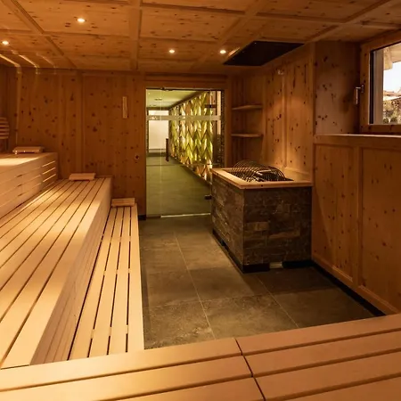 Hotel Tyrol Am Wilden Kaiser 4*