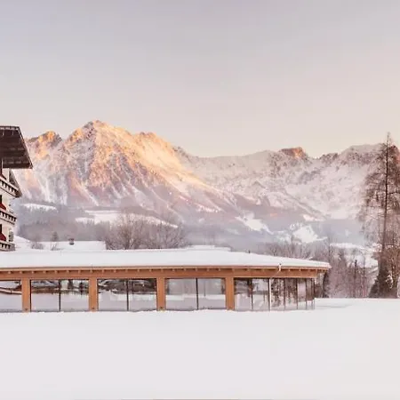 Tyrol Am Wilden Kaiser Отель Зёлль